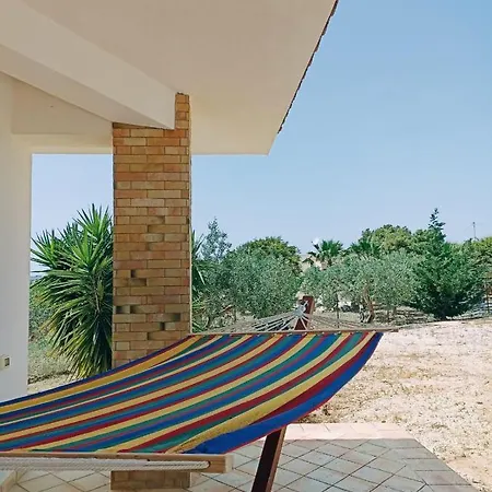 Holiday home Biancolilla
